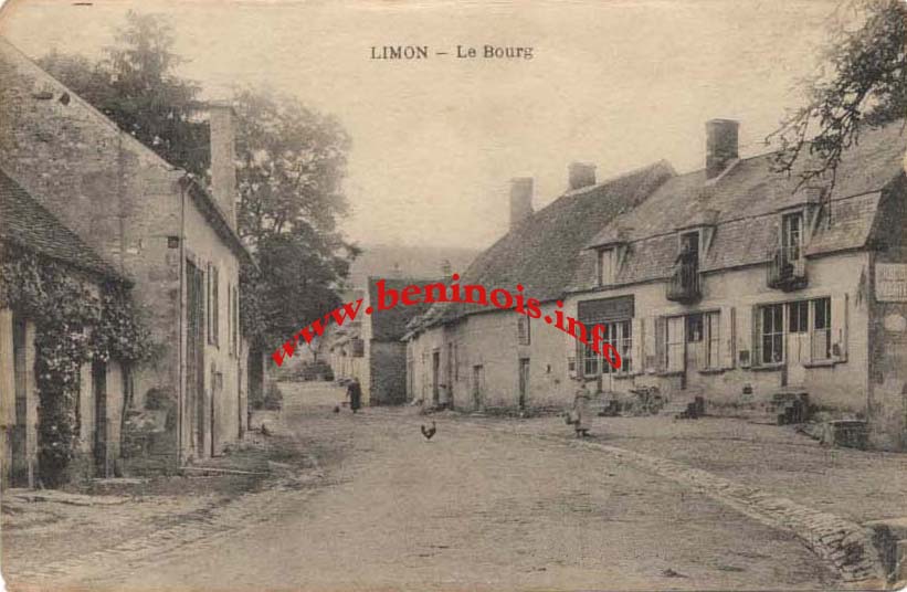 Carte postale du bourg de Limon